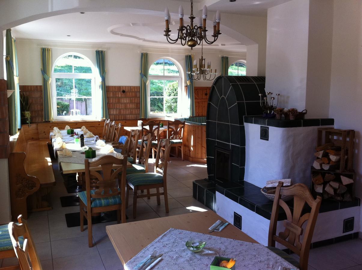 Hotel Gruner Hahn Schippach  Extérieur photo